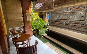 Santana Bali Home Stay